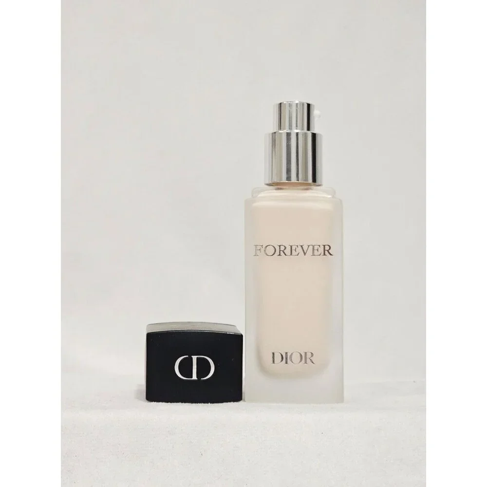 New Dior Forever Foundation. It is a long-wearing, transfer-proof foundation.